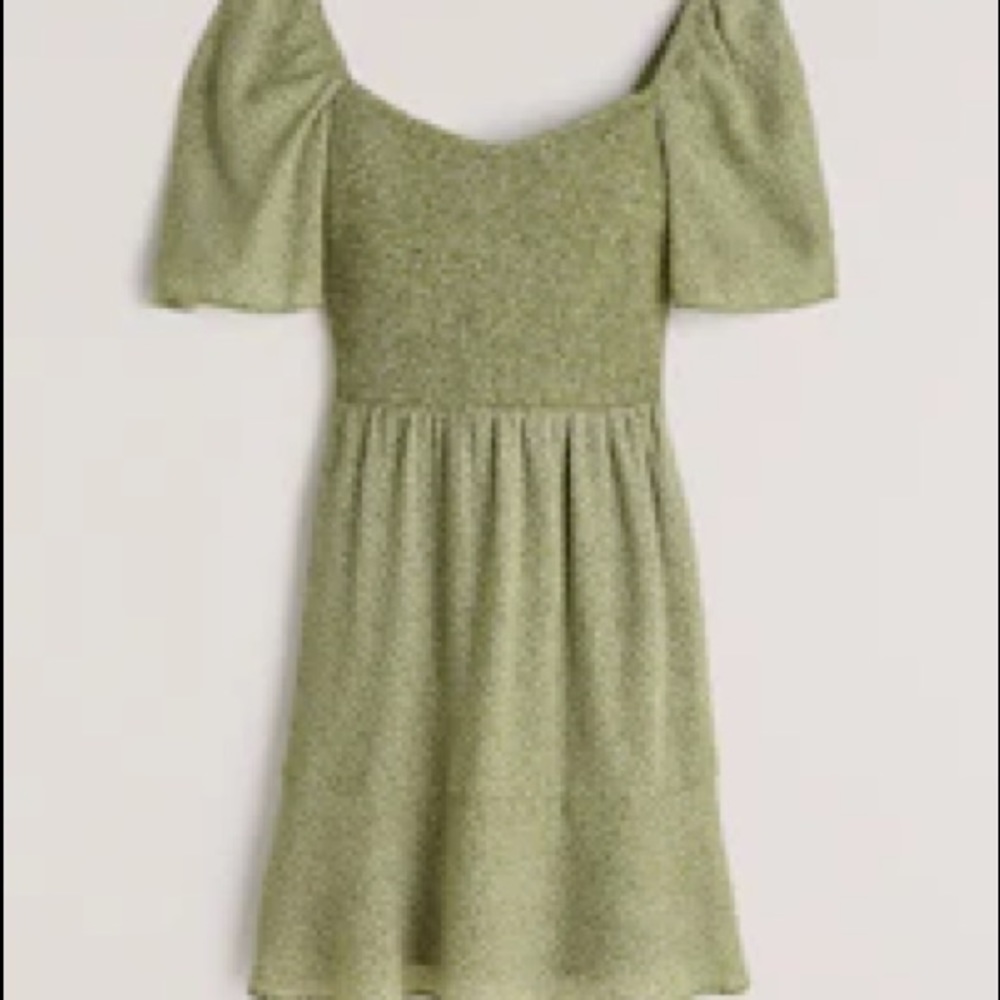 Abercrombie & Fitch Smocked Mini Dress ✨